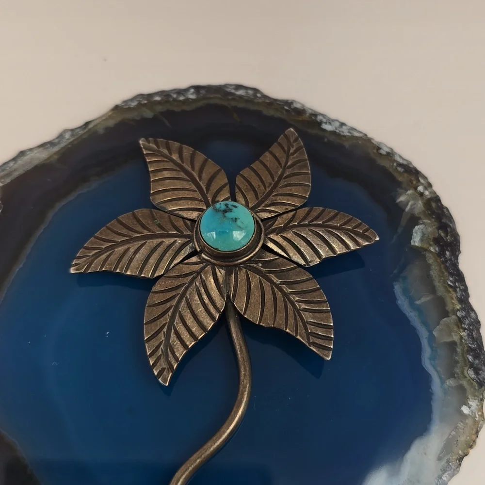 Vintage Southwestern Native American Turquoise Silver Flower Brooch